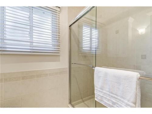 1296 Cermel Drive, Mississauga, ON - Indoor Photo Showing Bathroom