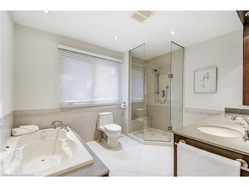 1296 Cermel Drive, Mississauga, ON - Indoor Photo Showing Bathroom