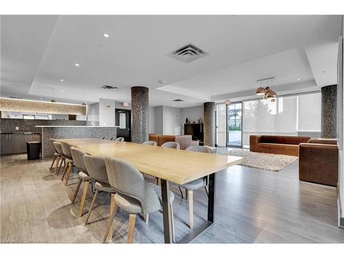 105-85 Duke Street West Street, Kitchener, ON - Indoor Photo Showing Dining Room