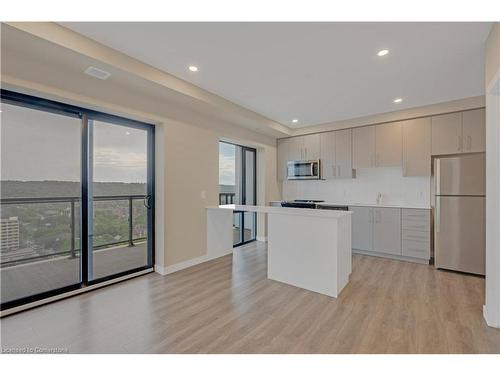 1814-15 Queen Street S, Hamilton, ON - Indoor Photo Showing Kitchen With Stainless Steel Kitchen