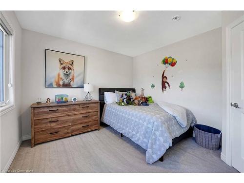 27 Overholt Drive, Thorold, ON - Indoor Photo Showing Bedroom