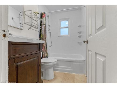 360 Kerswell Drive, Richmond Hill, ON - Indoor Photo Showing Bathroom