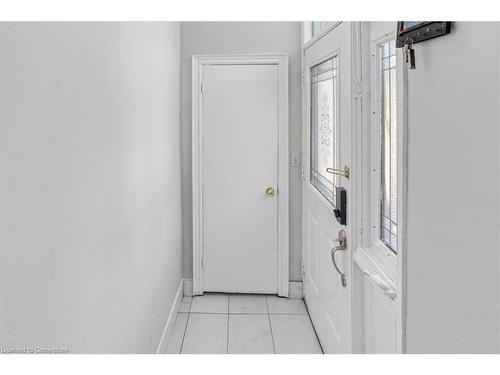 360 Kerswell Drive, Richmond Hill, ON - Indoor Photo Showing Other Room