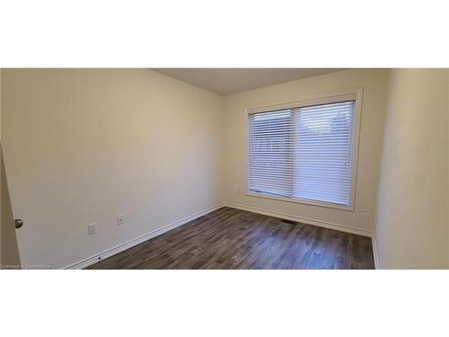 30-383 Dundas Street E, Hamilton, ON - Indoor Photo Showing Other Room