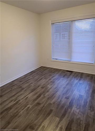 30-383 Dundas Street E, Hamilton, ON - Indoor Photo Showing Other Room