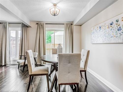 199-302 College Avenue, Guelph, ON - Indoor Photo Showing Dining Room