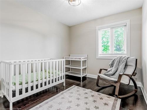 199-302 College Avenue, Guelph, ON - Indoor Photo Showing Bedroom