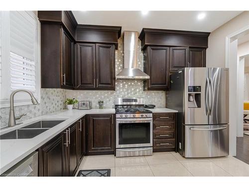 10 Lisson Crescent, Peel, ON - Indoor Photo Showing Kitchen With Double Sink With Upgraded Kitchen