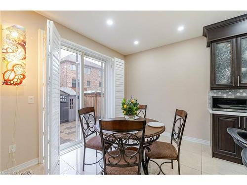 10 Lisson Crescent, Peel, ON - Indoor Photo Showing Dining Room