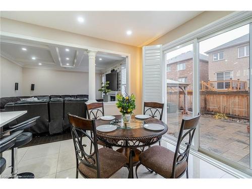 10 Lisson Crescent, Peel, ON - Indoor Photo Showing Dining Room