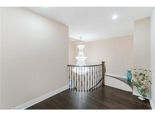 10 Lisson Crescent, Peel, ON - Indoor Photo Showing Other Room