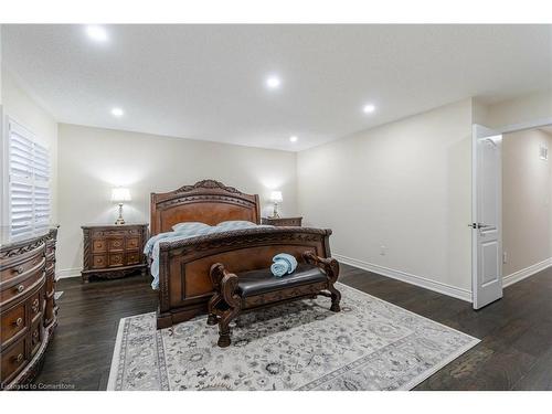 10 Lisson Crescent, Peel, ON - Indoor Photo Showing Bedroom