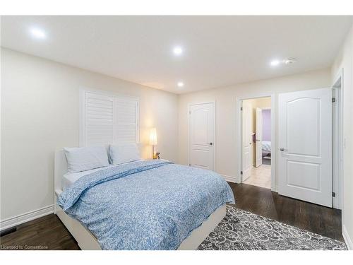 10 Lisson Crescent, Peel, ON - Indoor Photo Showing Bedroom