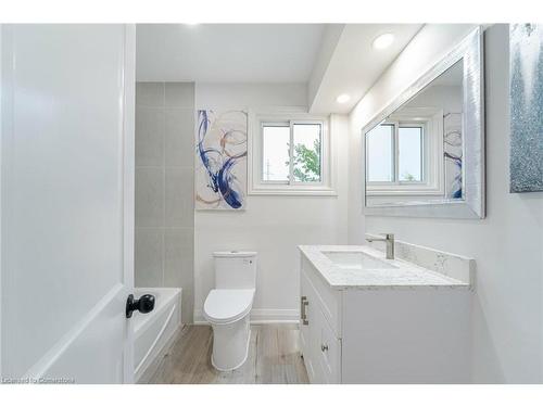 83 Grange Avenue, Welland, ON - Indoor Photo Showing Bathroom