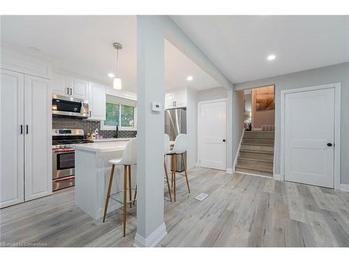 83 Grange Avenue, Welland, ON - Indoor Photo Showing Kitchen