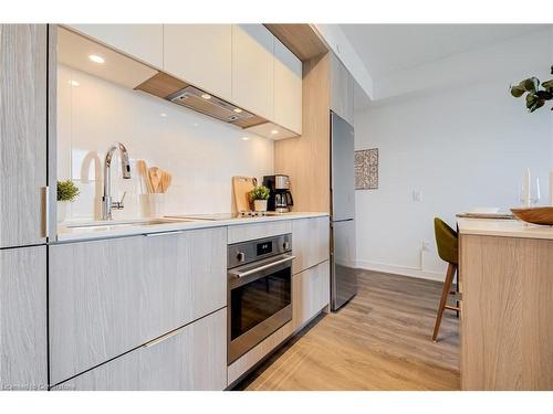 2307-130 River Street, Toronto, ON - Indoor Photo Showing Kitchen