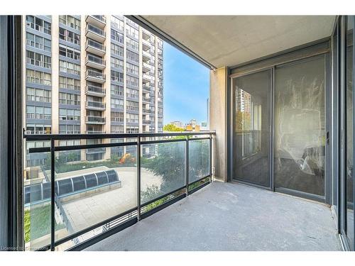 401-18 Hollywood Avenue, Toronto, ON - Outdoor With Balcony With Exterior