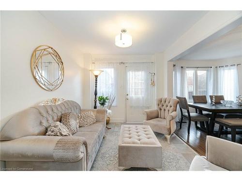 314 Duncan Lane, Milton, ON - Indoor Photo Showing Living Room