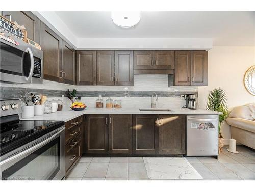 314 Duncan Lane, Milton, ON - Indoor Photo Showing Kitchen