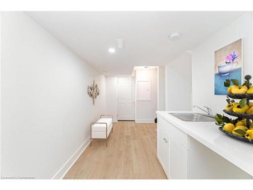 314 Duncan Lane, Milton, ON - Indoor Photo Showing Kitchen