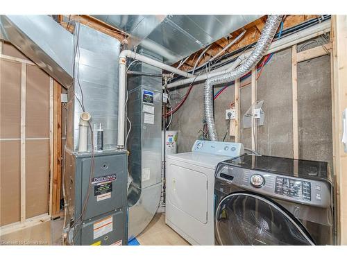 314 Duncan Lane, Milton, ON - Indoor Photo Showing Laundry Room