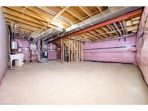 185 Bur Oak Drive, Thorold, ON - Indoor Photo Showing Basement