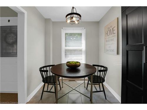 12-2915 Headon Forest Drive, Burlington, ON - Indoor Photo Showing Dining Room