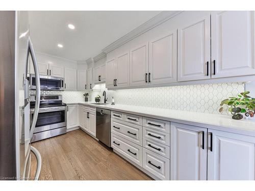 48-2155 South Millway, Mississauga, ON - Indoor Photo Showing Kitchen