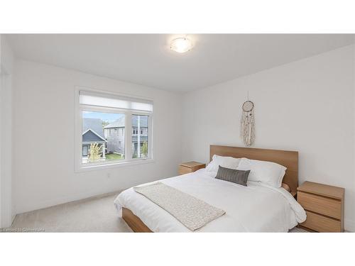 98 Franklin Trail Trail, Barrie, ON - Indoor Photo Showing Bedroom