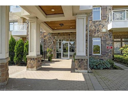 80 Burns Boulevard, King City, ON - Outdoor With Balcony With Facade