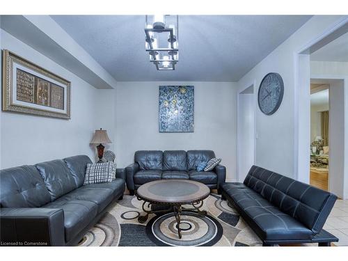 667 Linden Drive Drive, Cambridge, ON - Indoor Photo Showing Living Room