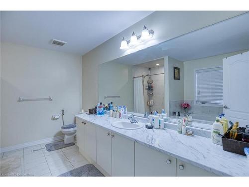 667 Linden Drive Drive, Cambridge, ON - Indoor Photo Showing Bathroom