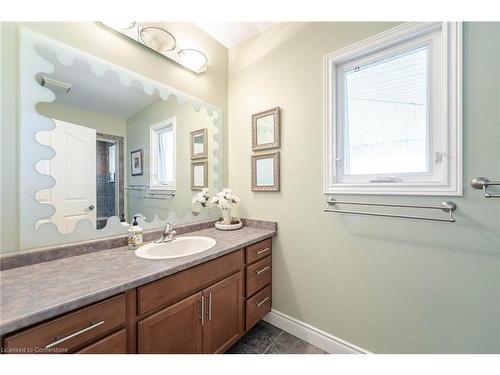 4750 Talbot Trail, Merlin, ON - Indoor Photo Showing Bathroom