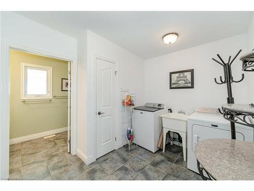 4750 Talbot Trail, Merlin, ON - Indoor Photo Showing Laundry Room