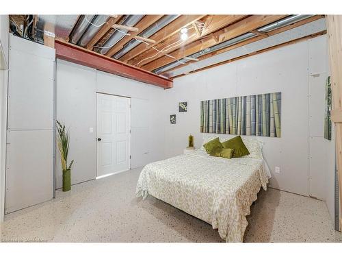 4750 Talbot Trail, Merlin, ON - Indoor Photo Showing Bedroom