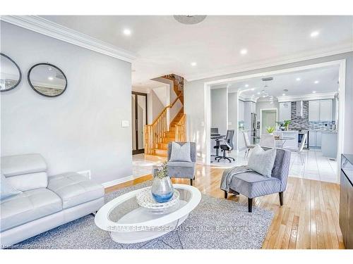 2085 Ashmore Drive, Oakville, ON - Indoor Photo Showing Living Room