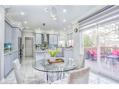 2085 Ashmore Drive, Oakville, ON - Indoor Photo Showing Dining Room