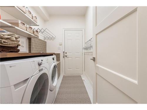 16 Edmonton Street, Brampton, ON - Indoor Photo Showing Laundry Room