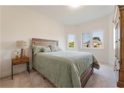 16 Edmonton Street, Brampton, ON - Indoor Photo Showing Bedroom