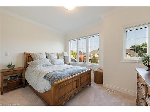 16 Edmonton Street, Brampton, ON - Indoor Photo Showing Bedroom