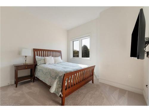 16 Edmonton Street, Brampton, ON - Indoor Photo Showing Bedroom