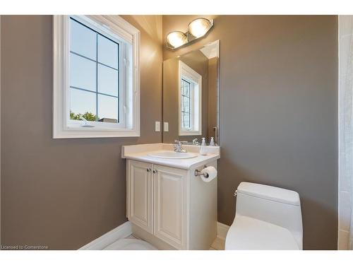 16 Edmonton Street, Brampton, ON - Indoor Photo Showing Bathroom