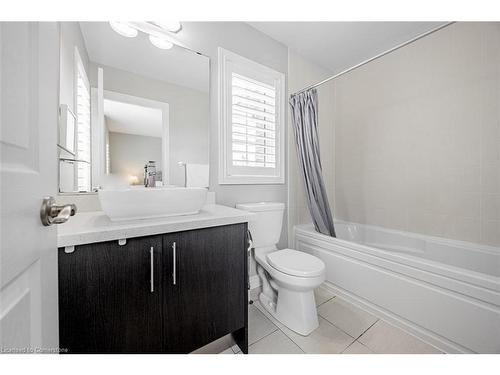 2495 Gateshead Common, Oakville, ON - Indoor Photo Showing Bathroom