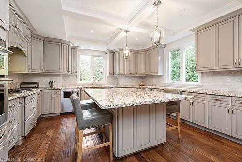 7840 Patterson Side Road, Caledon, ON - Indoor Photo Showing Kitchen With Upgraded Kitchen