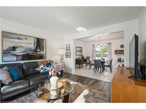 617 Front Street, Quinte West, ON - Indoor Photo Showing Living Room