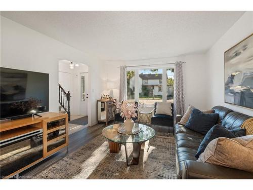 617 Front Street, Quinte West, ON - Indoor Photo Showing Living Room