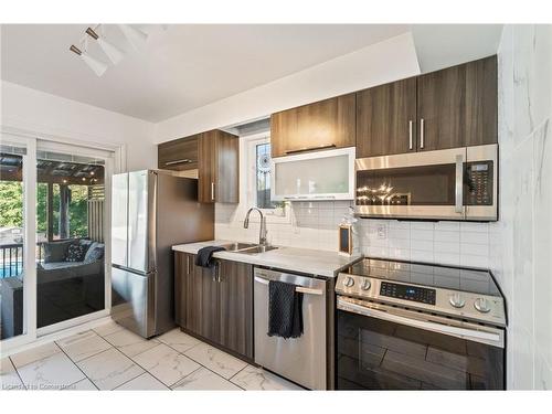 617 Front Street, Quinte West, ON - Indoor Photo Showing Kitchen With Double Sink