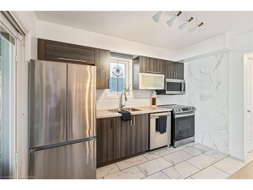 617 Front Street, Quinte West, ON - Indoor Photo Showing Kitchen