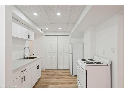 617 Front Street, Quinte West, ON - Indoor Photo Showing Kitchen