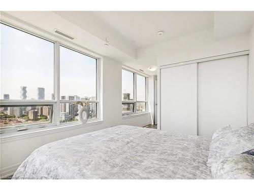 3408-36 Elm Drive West Drive, Mississauga, ON - Indoor Photo Showing Bedroom